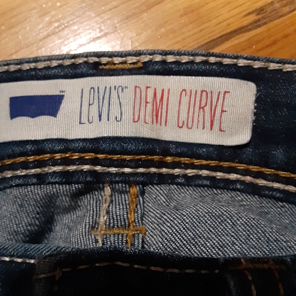 Original Levi's demi curve skinny leg jeansr - Picture 6 of 12